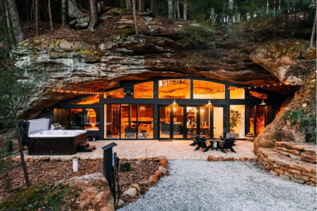 Caverna Airbnb