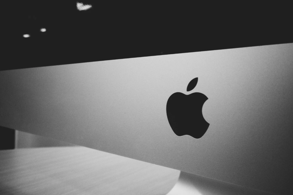 Apple (6)