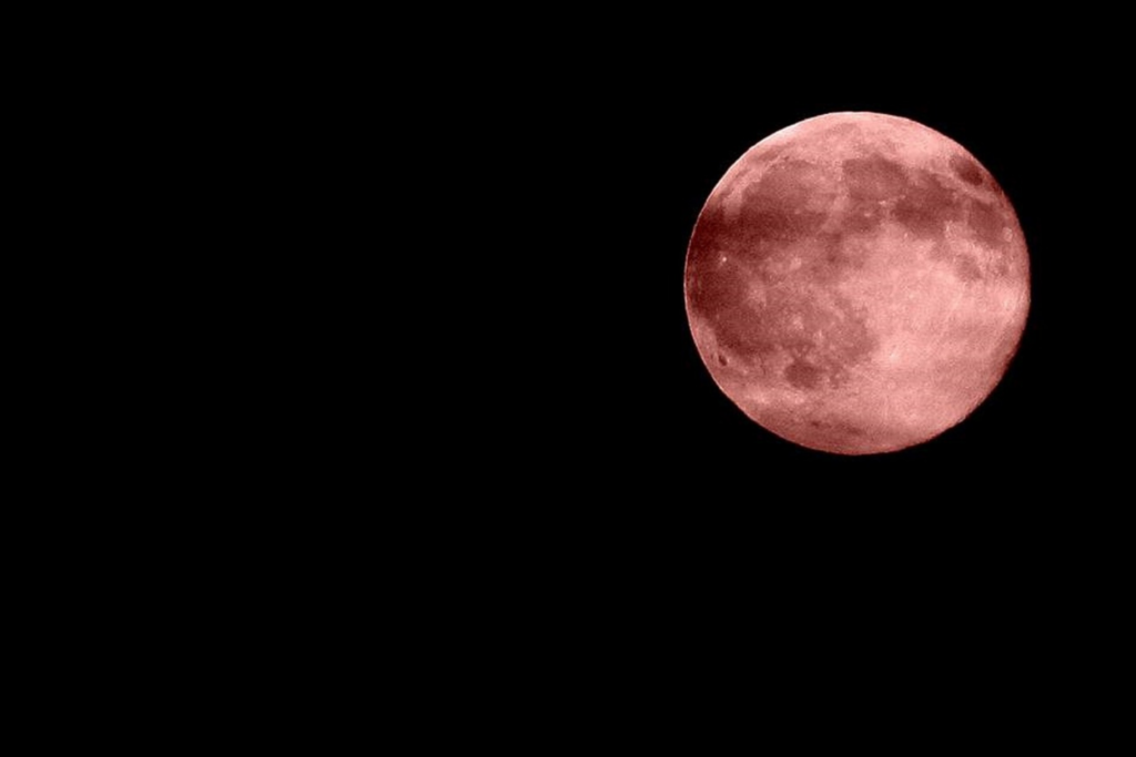 Red Moon