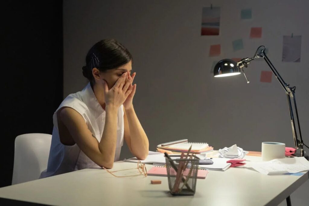 Burnout: Como a alimentação pode proteger sua mente