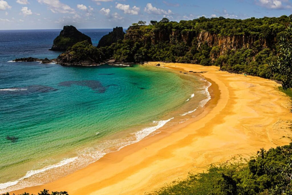 Praia brasileira está entre os três paraísos secretos mais renomados