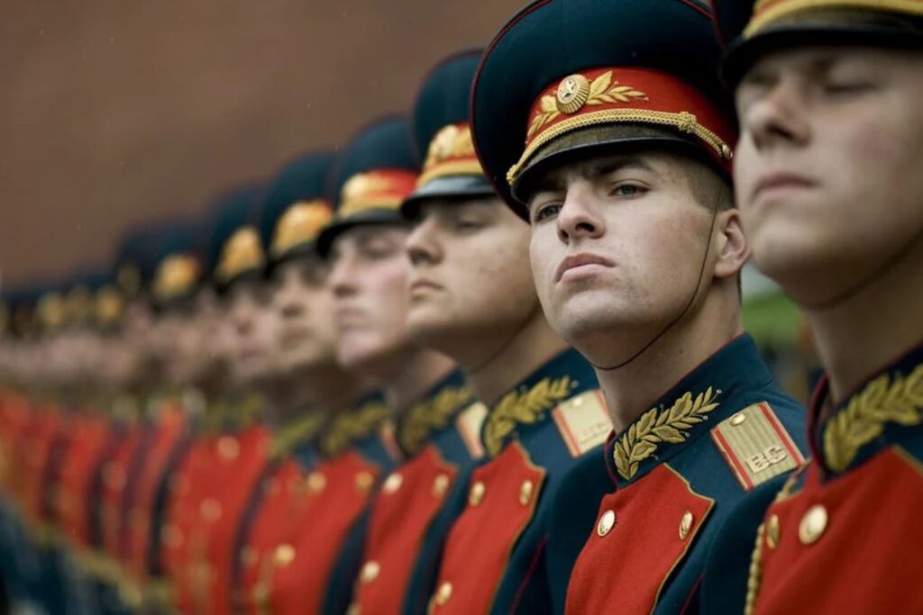 Rússia prepara terreno para tempos difíceis: o que está por trás do novo discurso oficial