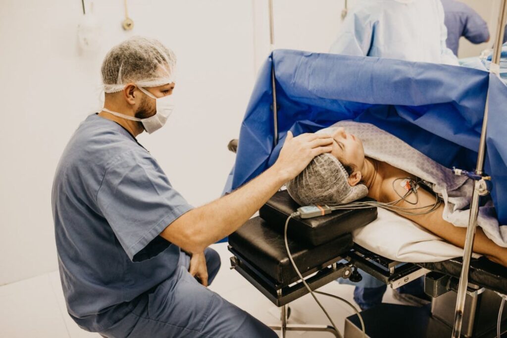 Cirurgia simples, efeito inesperado: o enigma do garoto que acordou falando outra língua