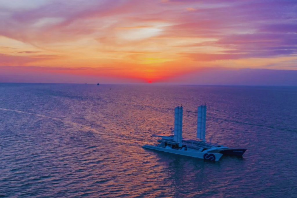 Um Navio Que Navega Sozinho