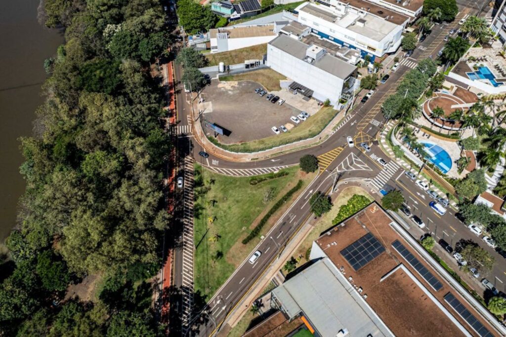 Demorou mais de 30 anos, mas finalmente está pronta: nova via muda o trânsito em Guarulhos