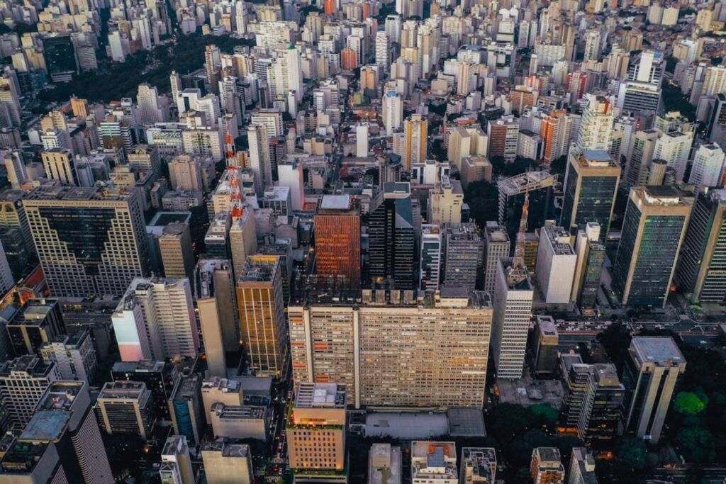 Veja quem domina o topo da lista dos bairros mais caros do Brasil