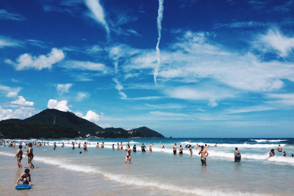 Não faça isso na praia mais famosa do litoral de SP para evitar multas