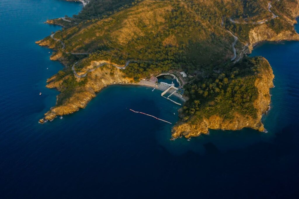 O Brasil tem uma ilha gigante que poucos conhecem, maior que Madagascar e a Inglaterra