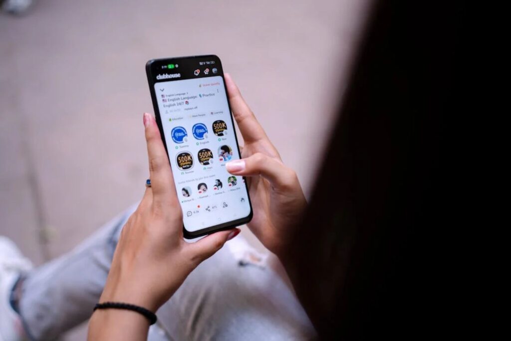 O programa da Samsung que promete dinheiro de volta e celular novo na sua mão
