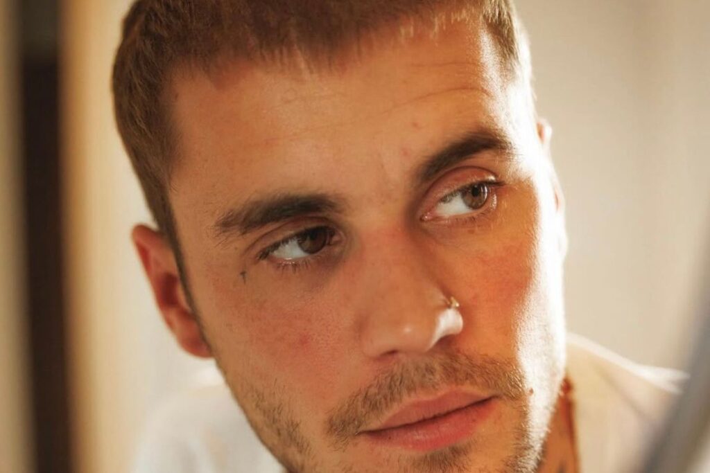 Desabafo de Justin Bieber revela fragilidade oculta e busca por algo maior
