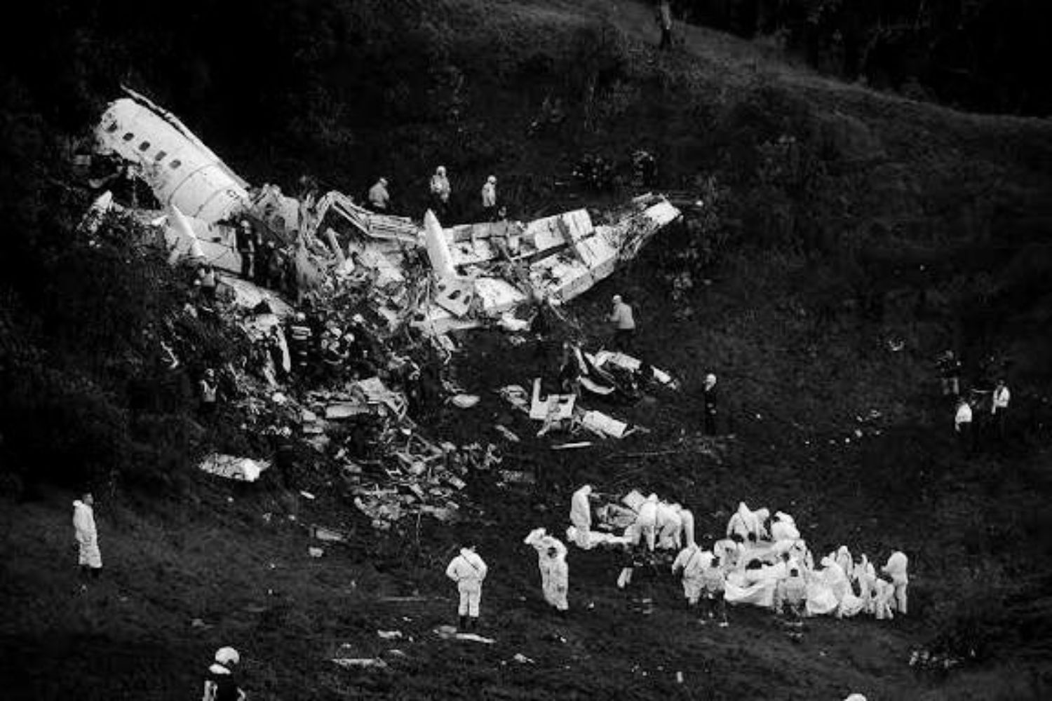 Tragédia da Chapecoense completa 9 anos: veja como estão os sobreviventes