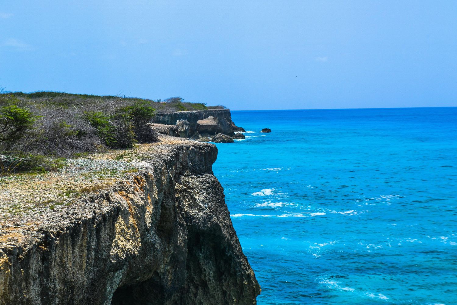 Curaçao vira opção acessível no Caribe com voos diretos do Brasil