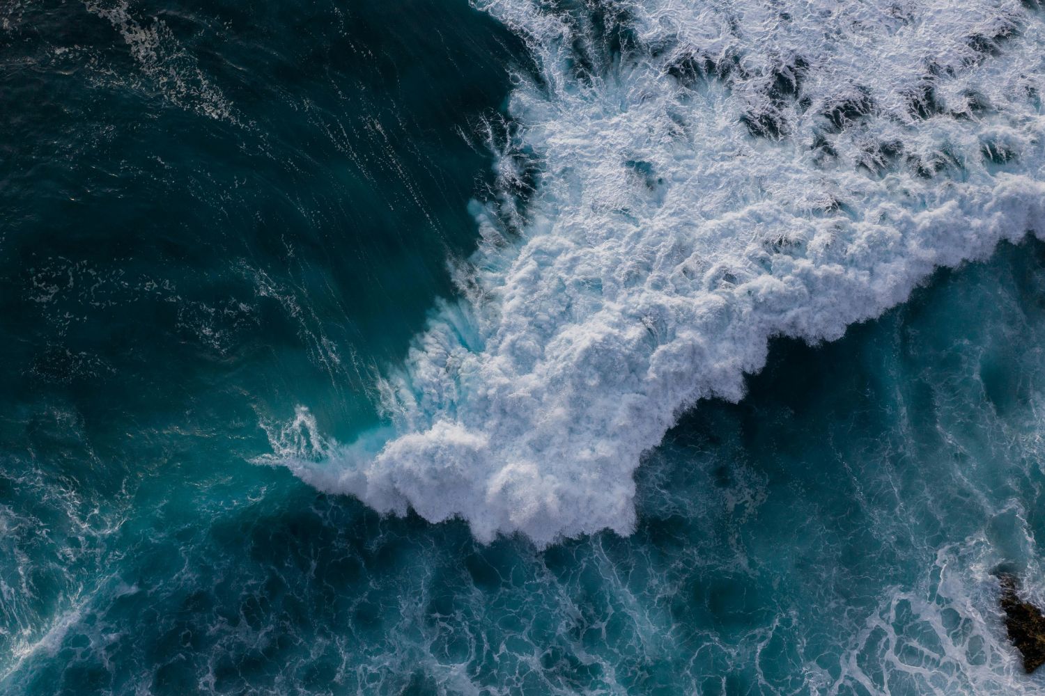 Japão em alerta após terremoto gerar pequeno tsunami