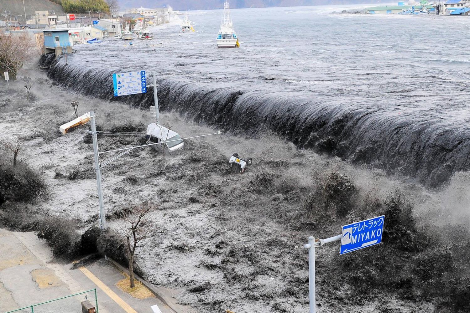 Japão em alerta após terremoto gerar pequeno tsunami