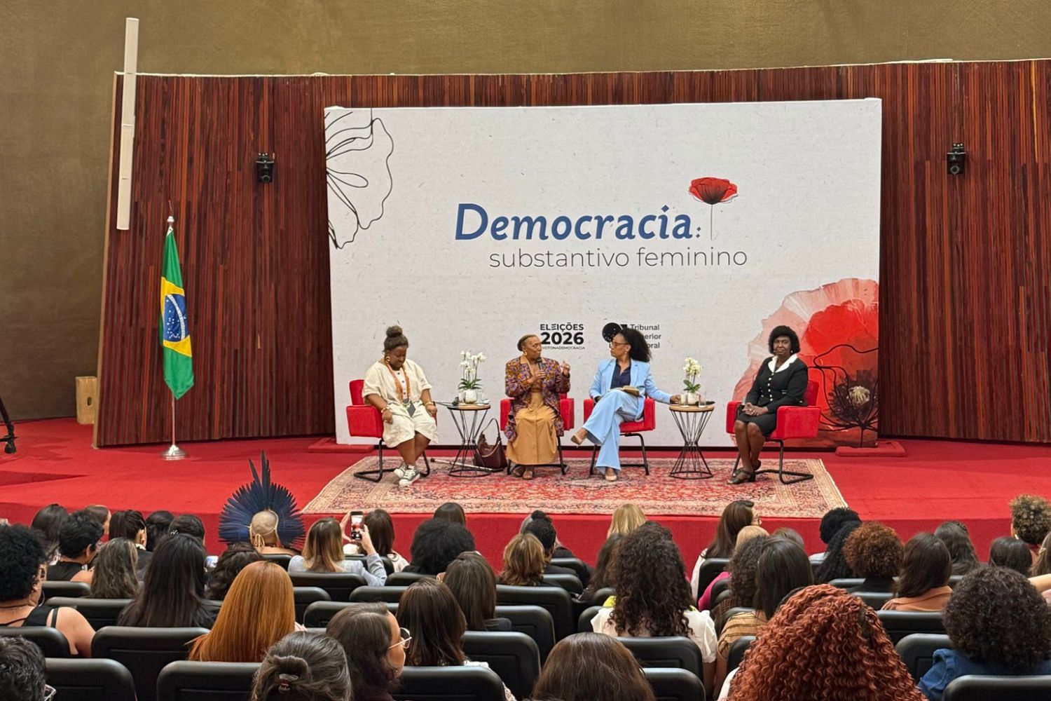 TSE promove debate sobre avanço das mulheres no poder