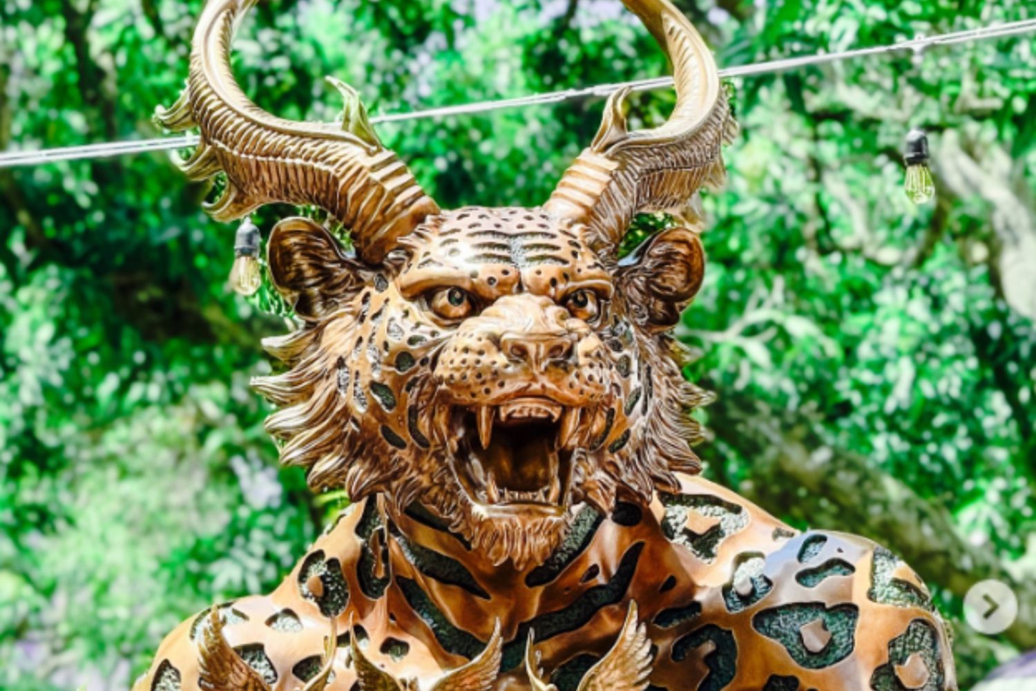 Escultura na COP30 causa polêmica e vira alvo de críticas religiosas