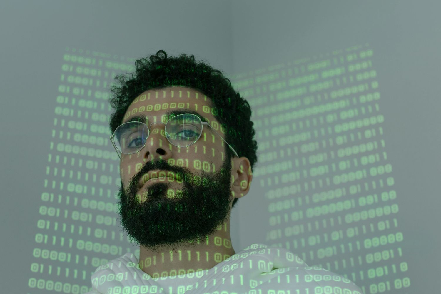 Quatro manias que muita gente inteligente tem — e nem percebe