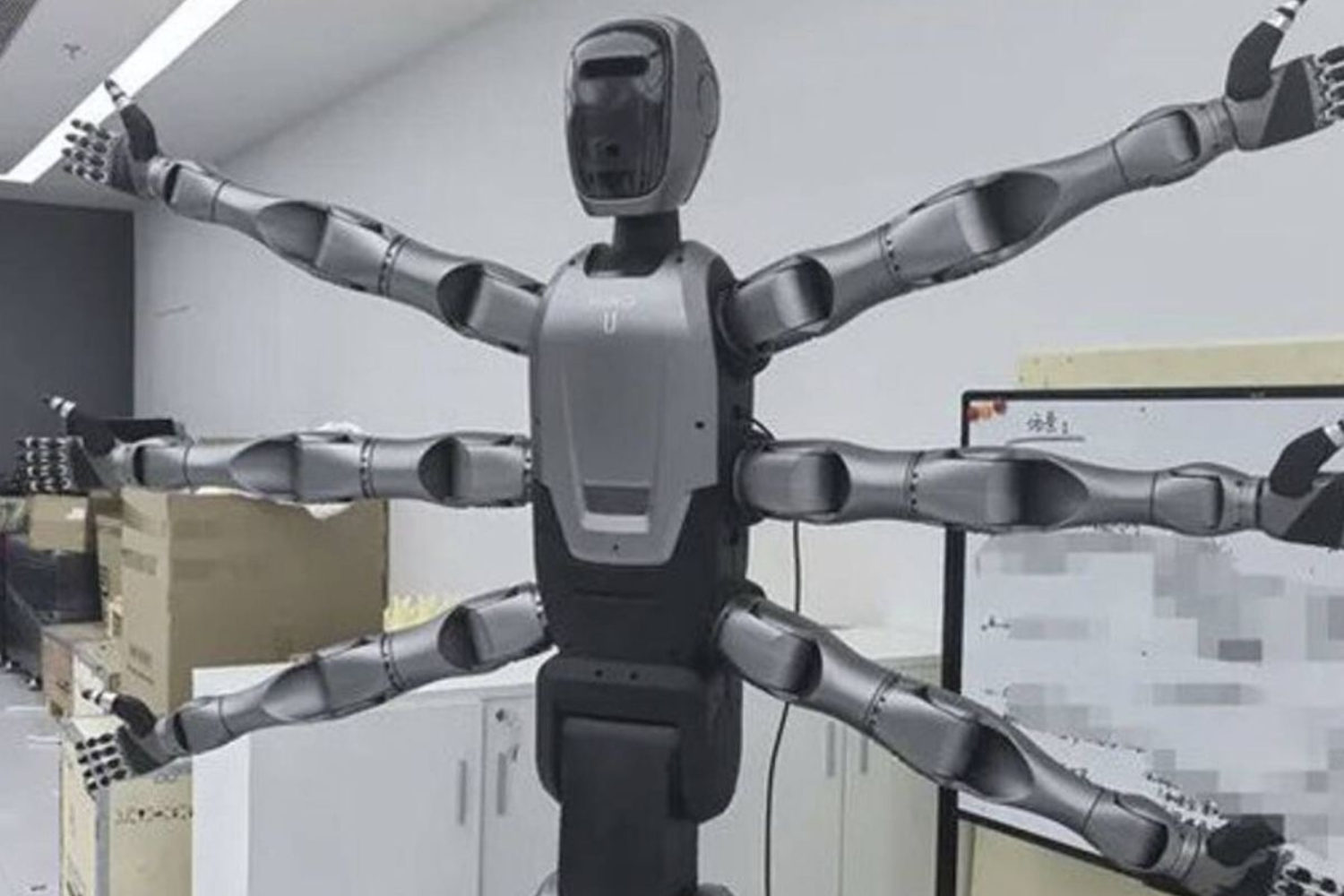 China Presentó Un Robot Humanoide Con Seis Brazos