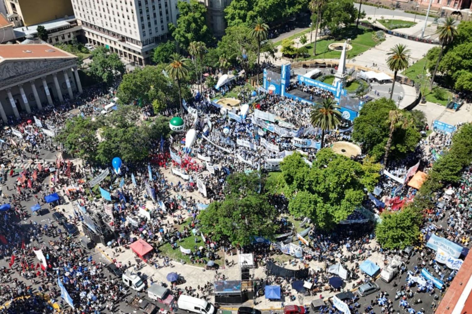 Protesto contra reforma trabalhista leva multidões às ruas da Argentina