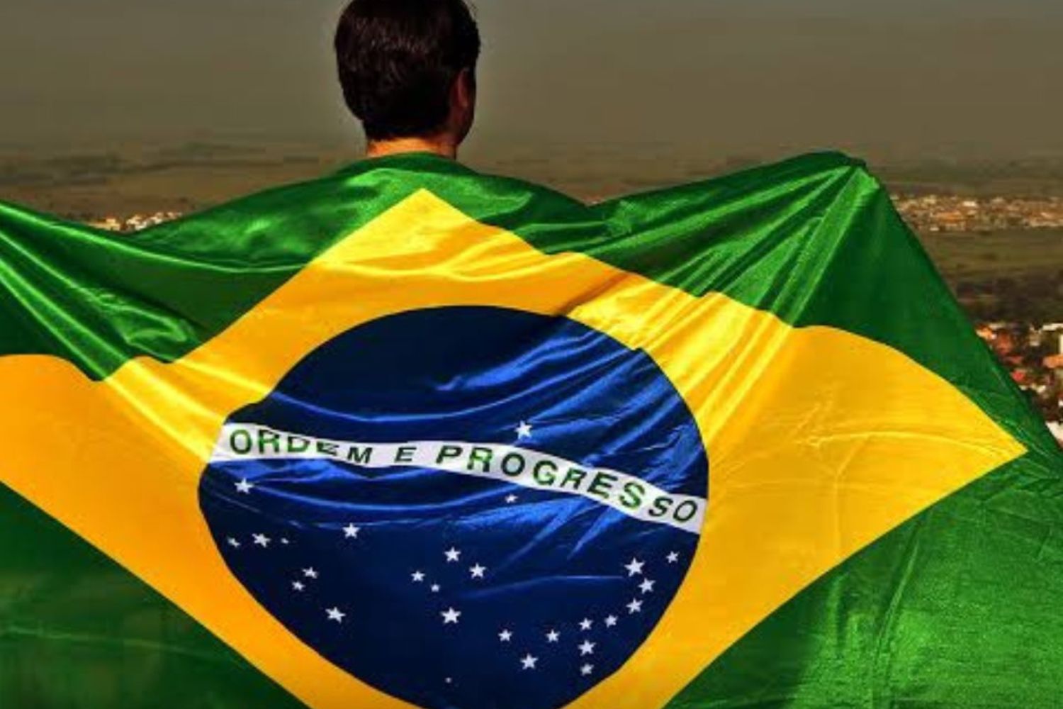 Bolsonarista ou petista? Pesquisa expõe divisão do Brasil