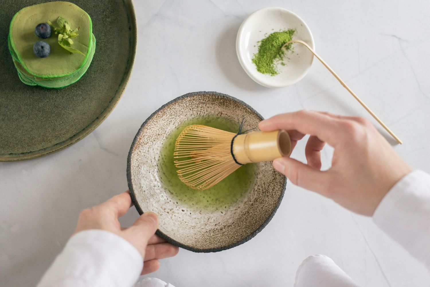 Matcha, quinoa e pistache: o custo ambiental das modas do prato