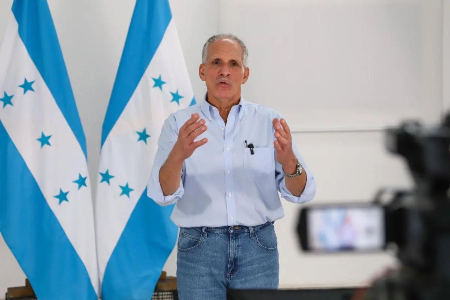 Aliado de Trump vence eleição em Honduras após semanas de tensão