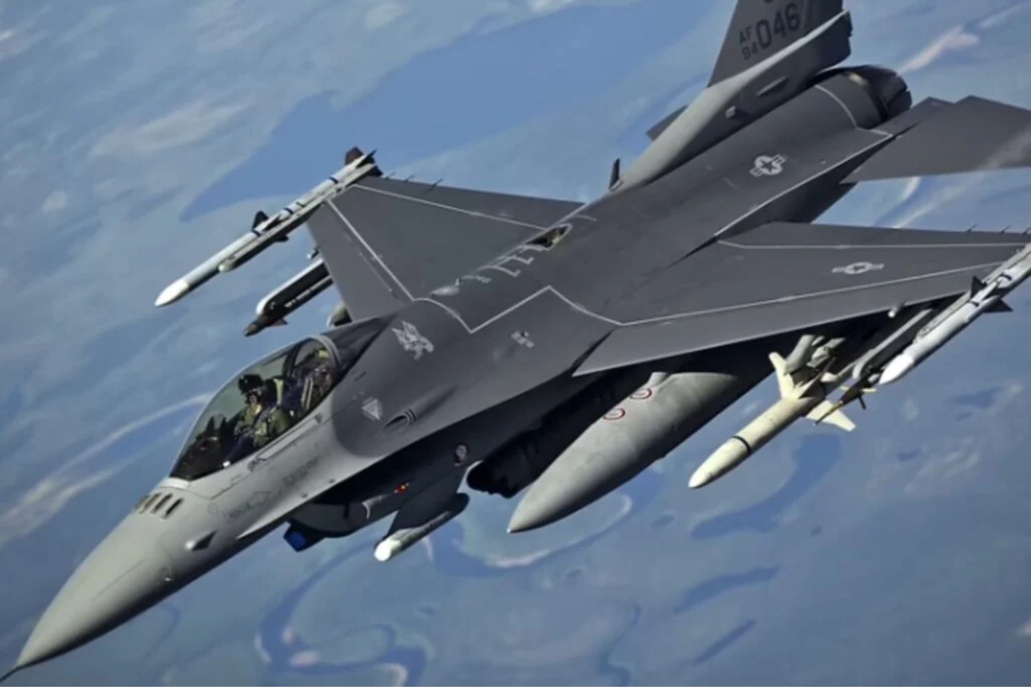 F 16a