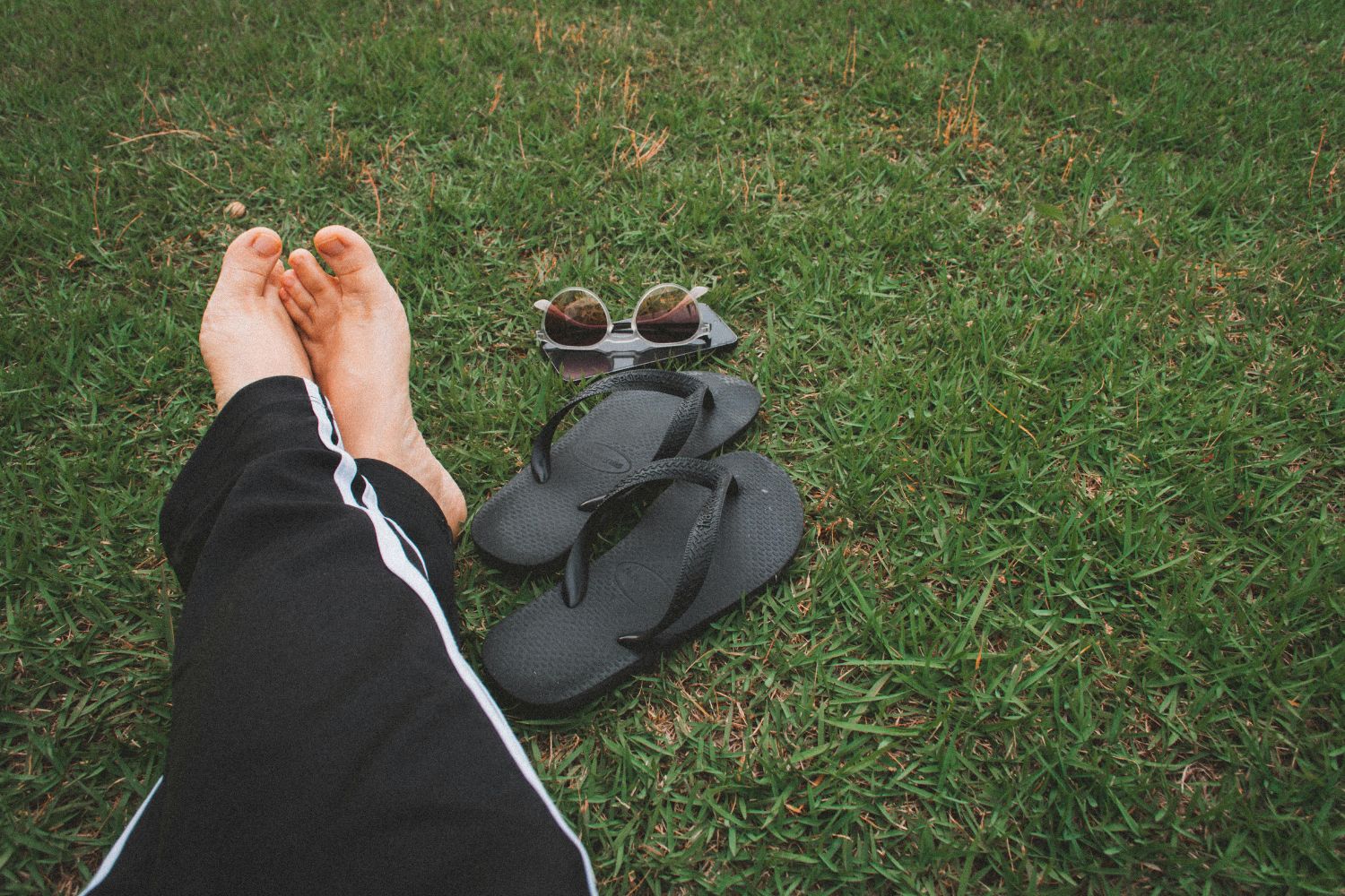 Usar chinelo faz mal? A resposta não é tão simples