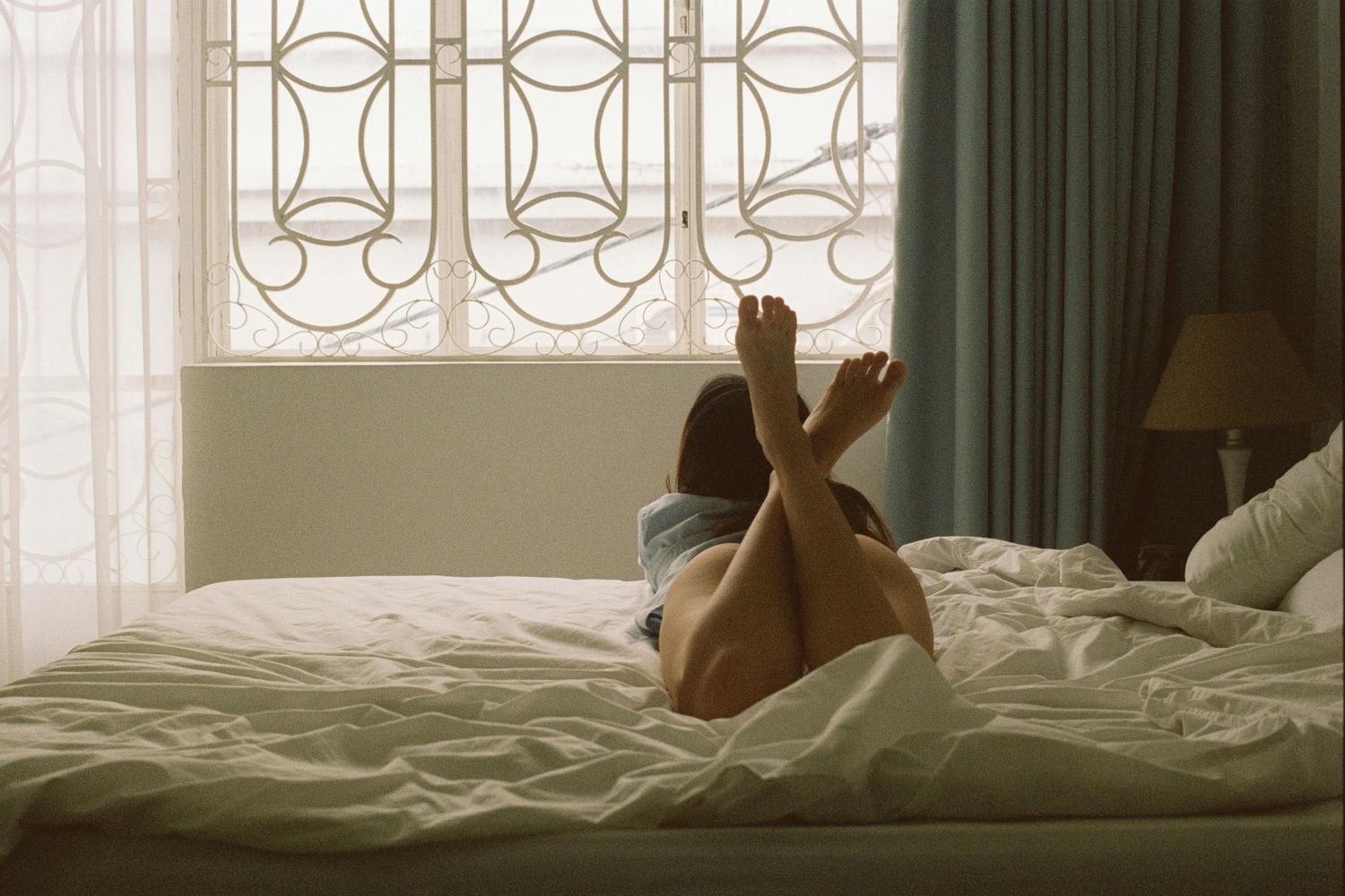 Dormir com a porta do quarto aberta ou fechada? A resposta pode surpreender