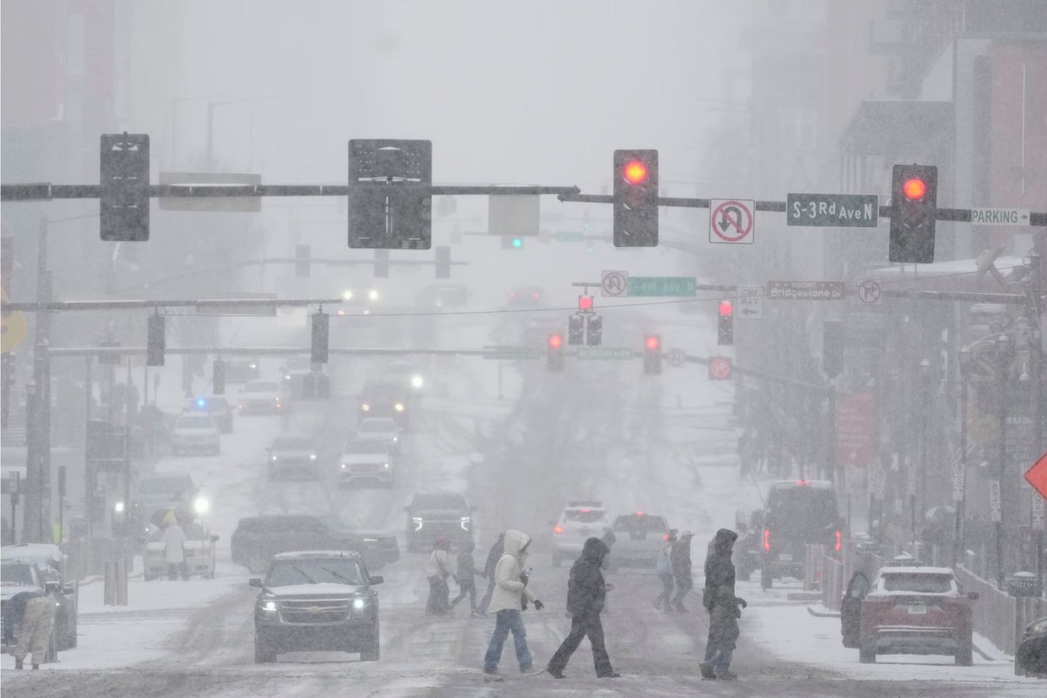 O frio que parou os Estados Unidos: a tempestade que transformou cidades em zonas de emergência