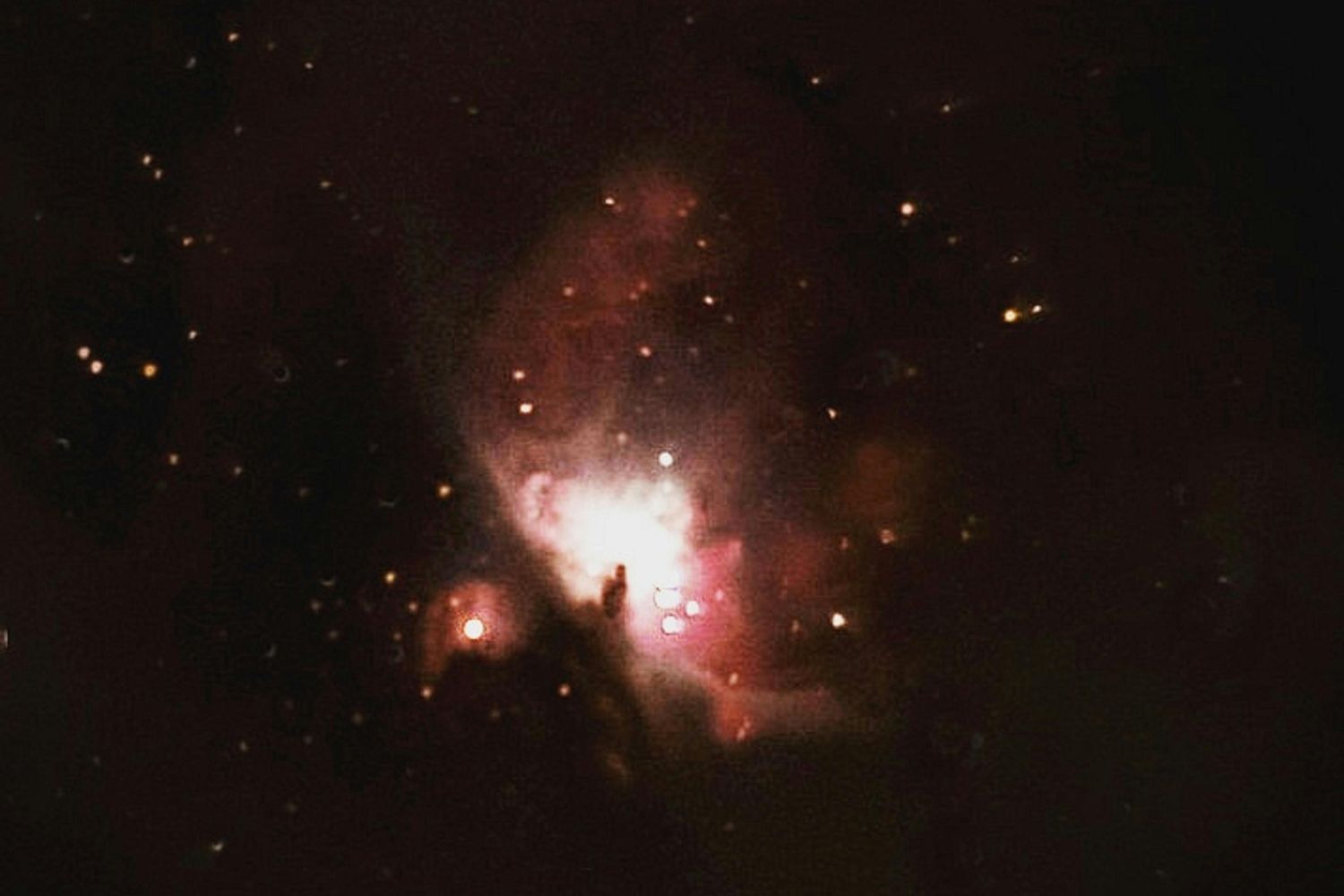 Hubble revela uma relíquia cósmica que desafia teorias clássicas