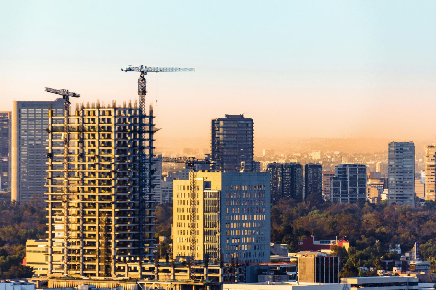 Um tremor inesperado interrompeu a rotina do México e deixou o país em alerta