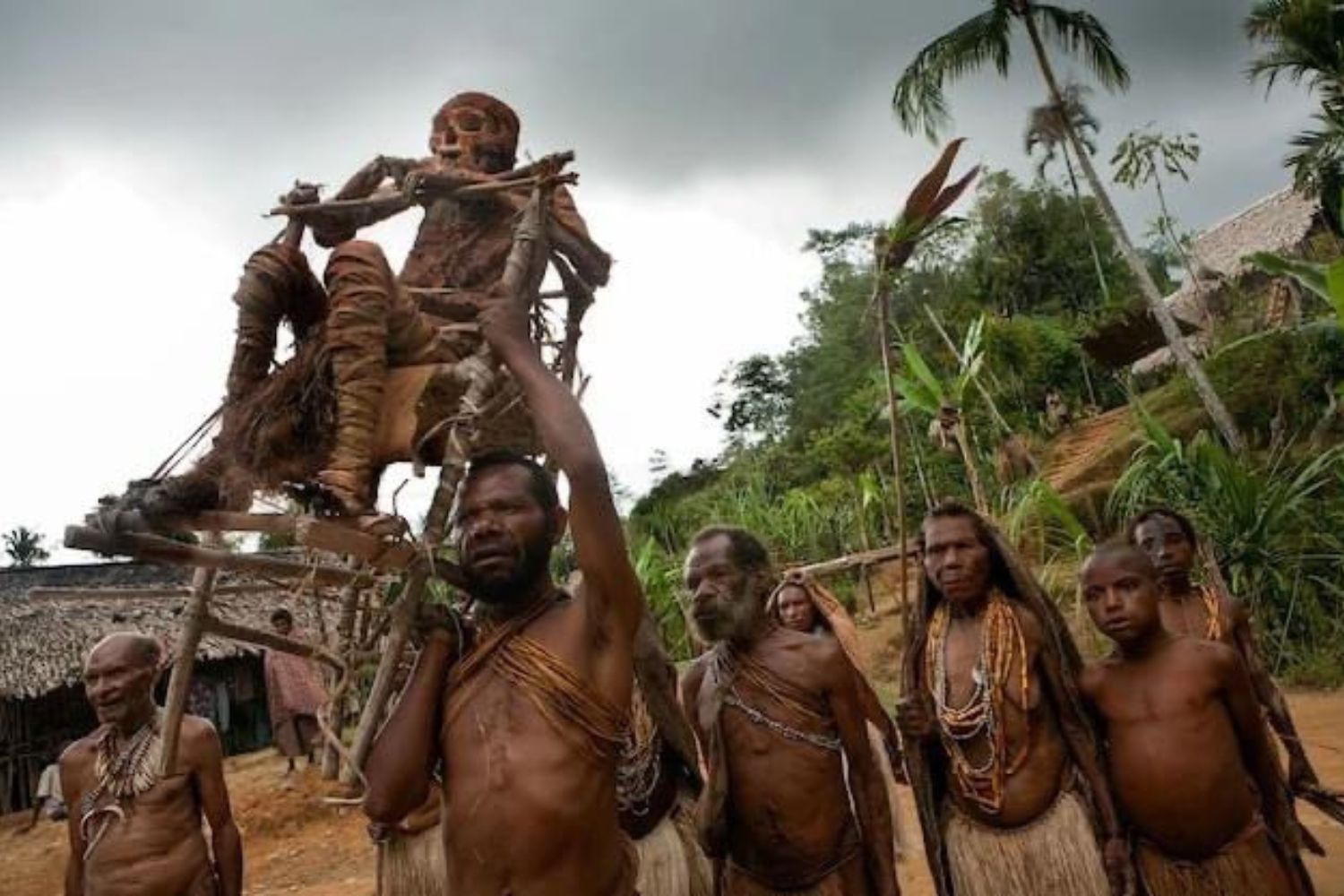 Esqueleto sem cabeça revela ritual funerário surpreendente de 9.500 anos