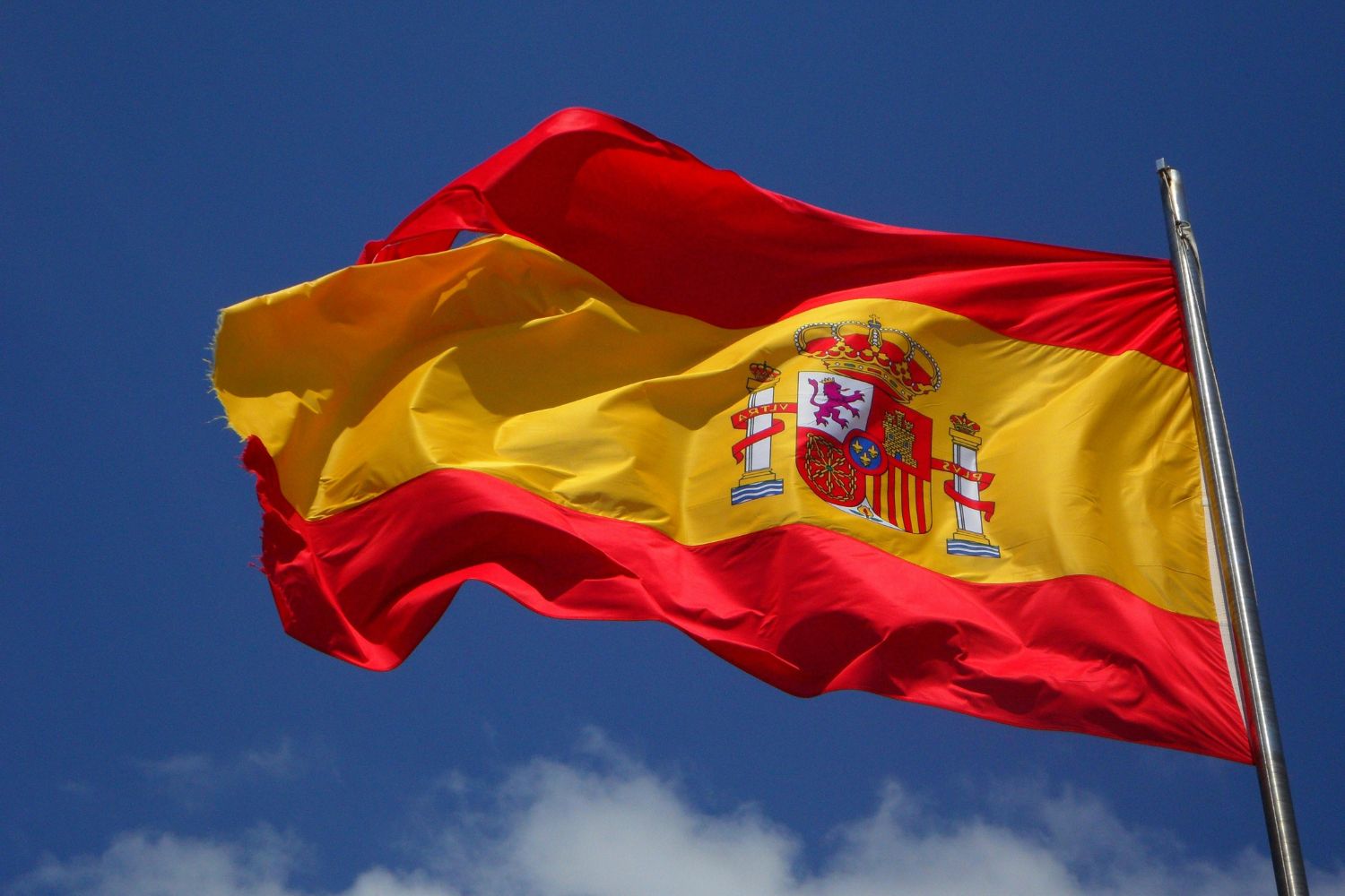 O plano do governo espanhol que pode regularizar imigrantes que já vivem no país