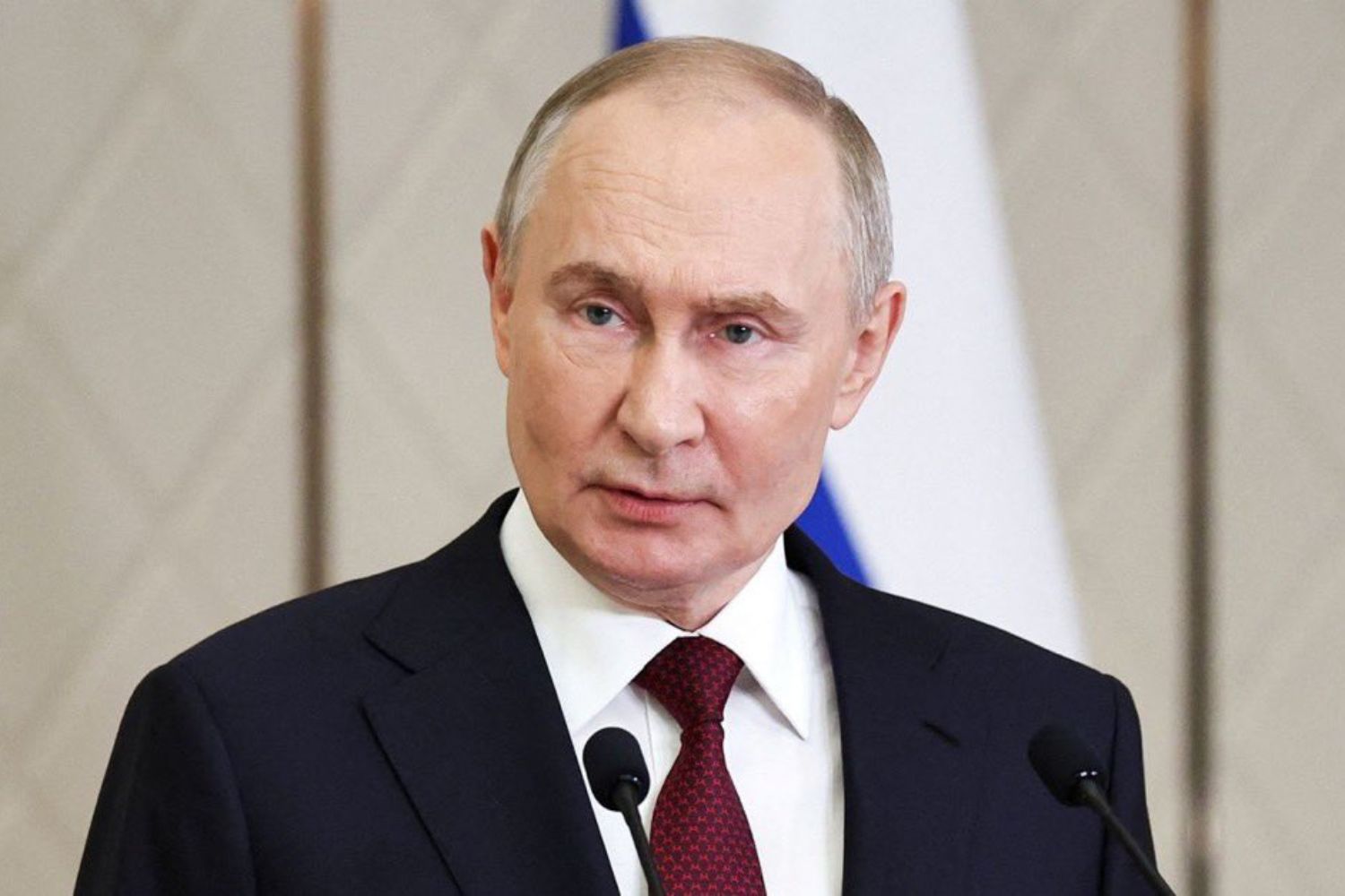 Dinheiro para engravidar cedo: a estratégia controversa que a Rússia adotou para enfrentar seu maior problema demográfico