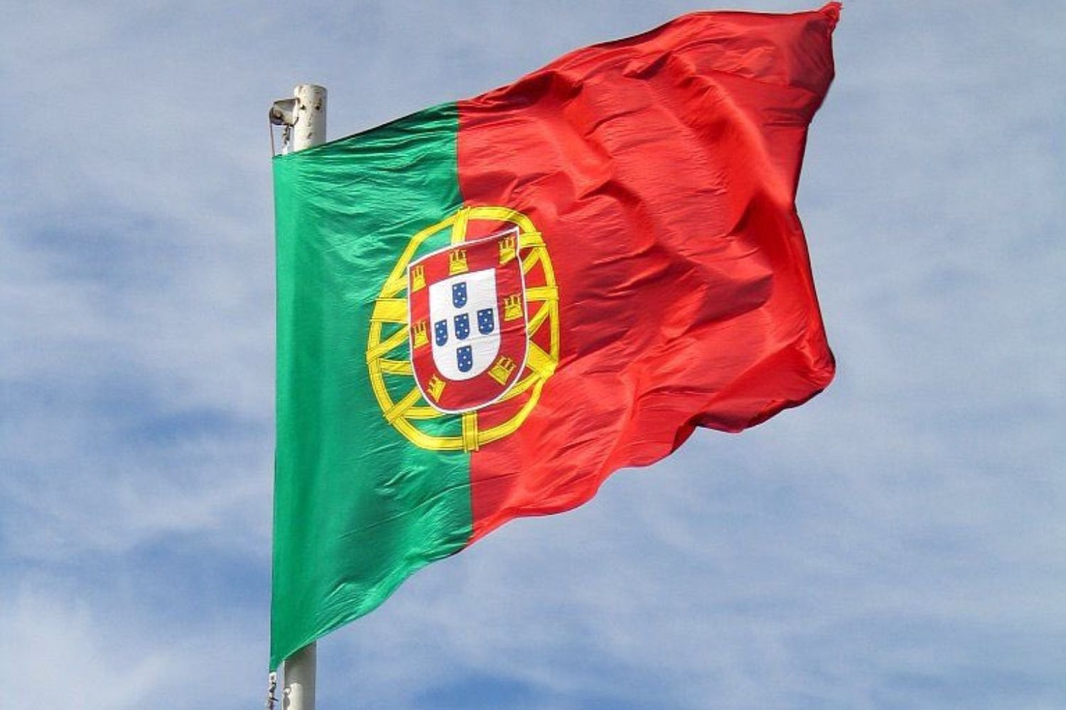 Portugal avança para limitar redes sociais entre jovens e provoca um choque político