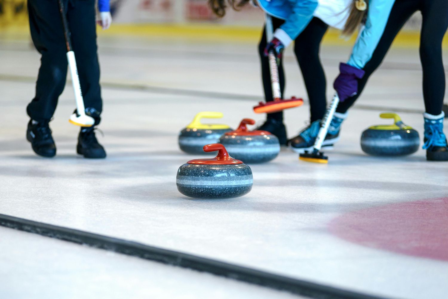 Curling: o mistério que desafia a física no gelo