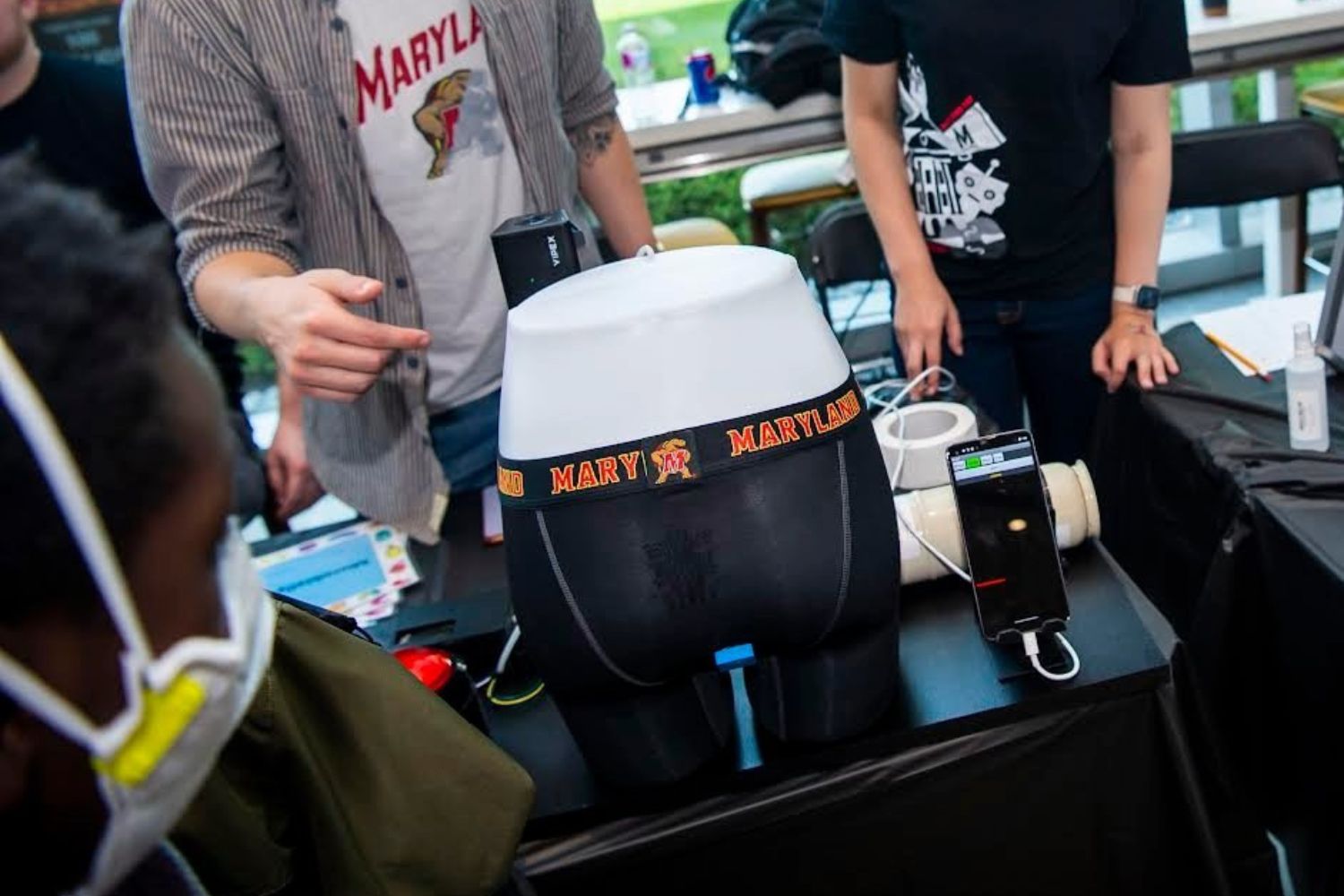 Cientistas criam roupa íntima “mede peidos”