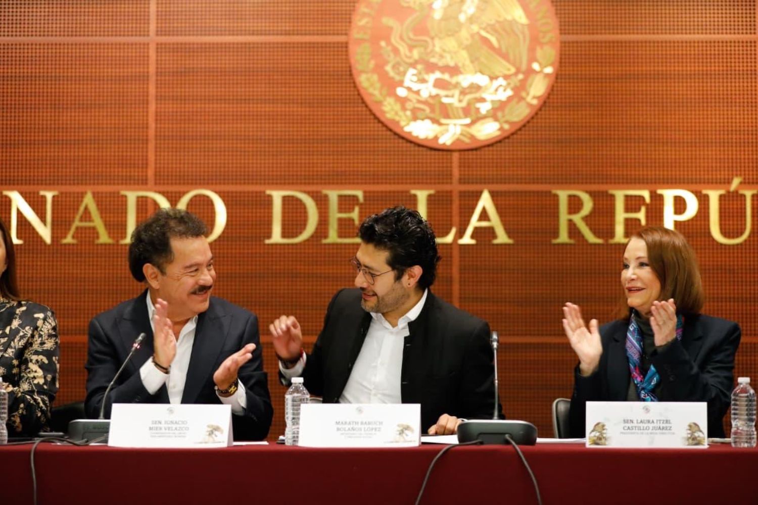 Argentina endurece regras trabalhistas enquanto o México reduz a jornada