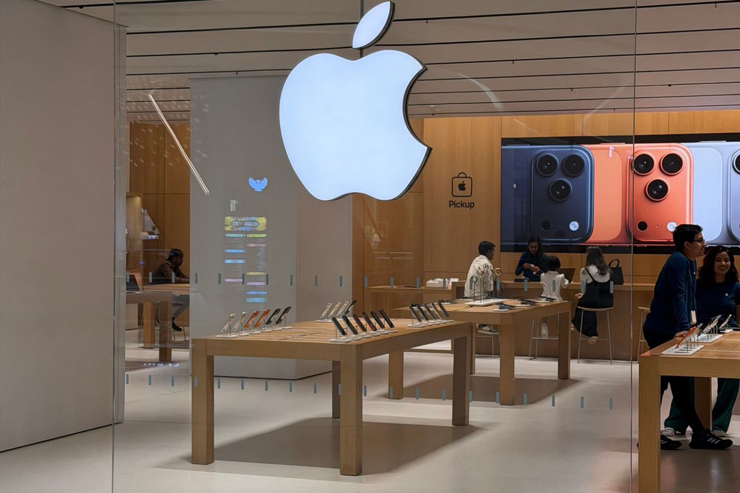 Record em 2025: o boom que fez a América Latina correr atrás de novos celulares