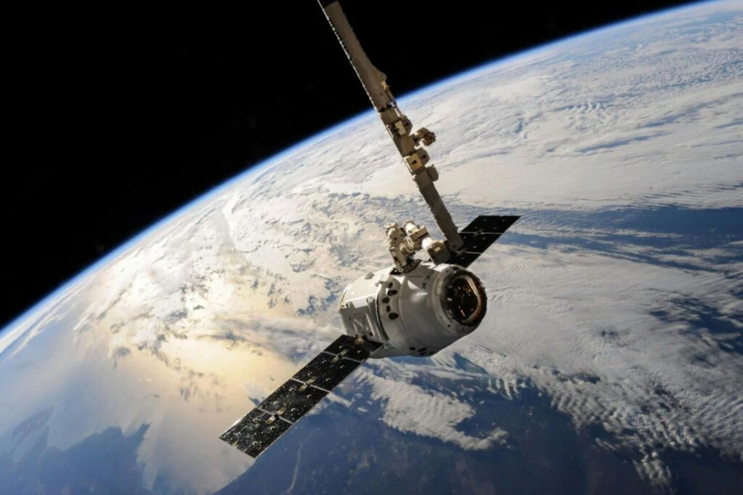 órbita Mais Cheia Do Planeta