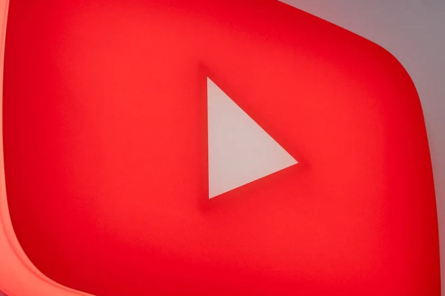 O império do vídeo: como o YouTube superou gigantes históricos da mídia