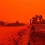 Na Austrália, o céu ficou vermelho como sangue na metade do dia
