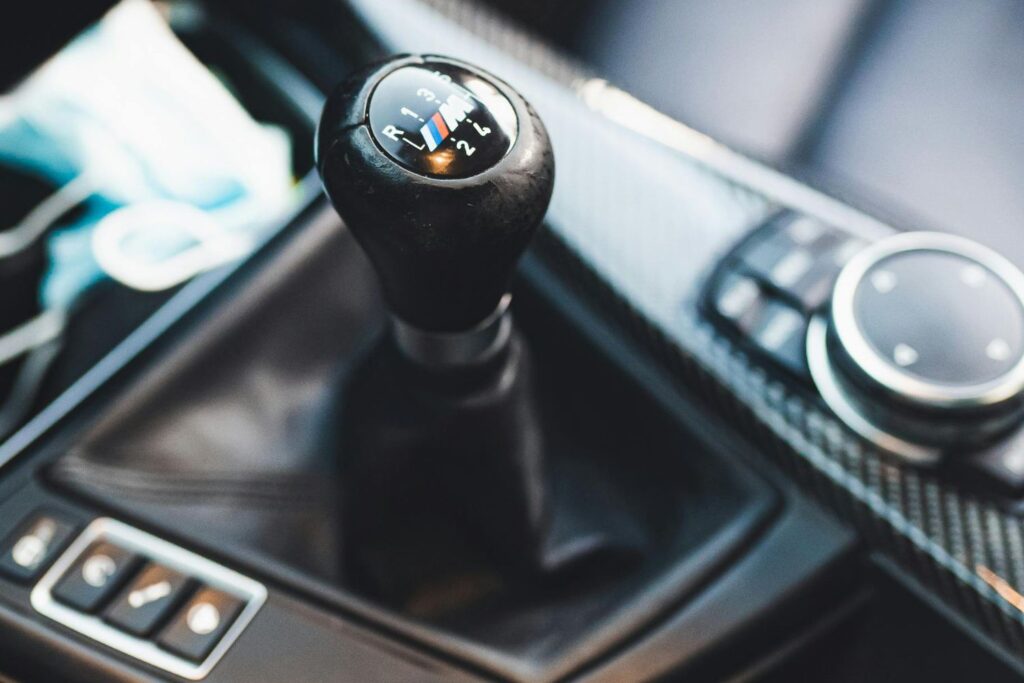 A Porsche pode reinventar o câmbio manual e a ideia é bem diferente do que você imagina