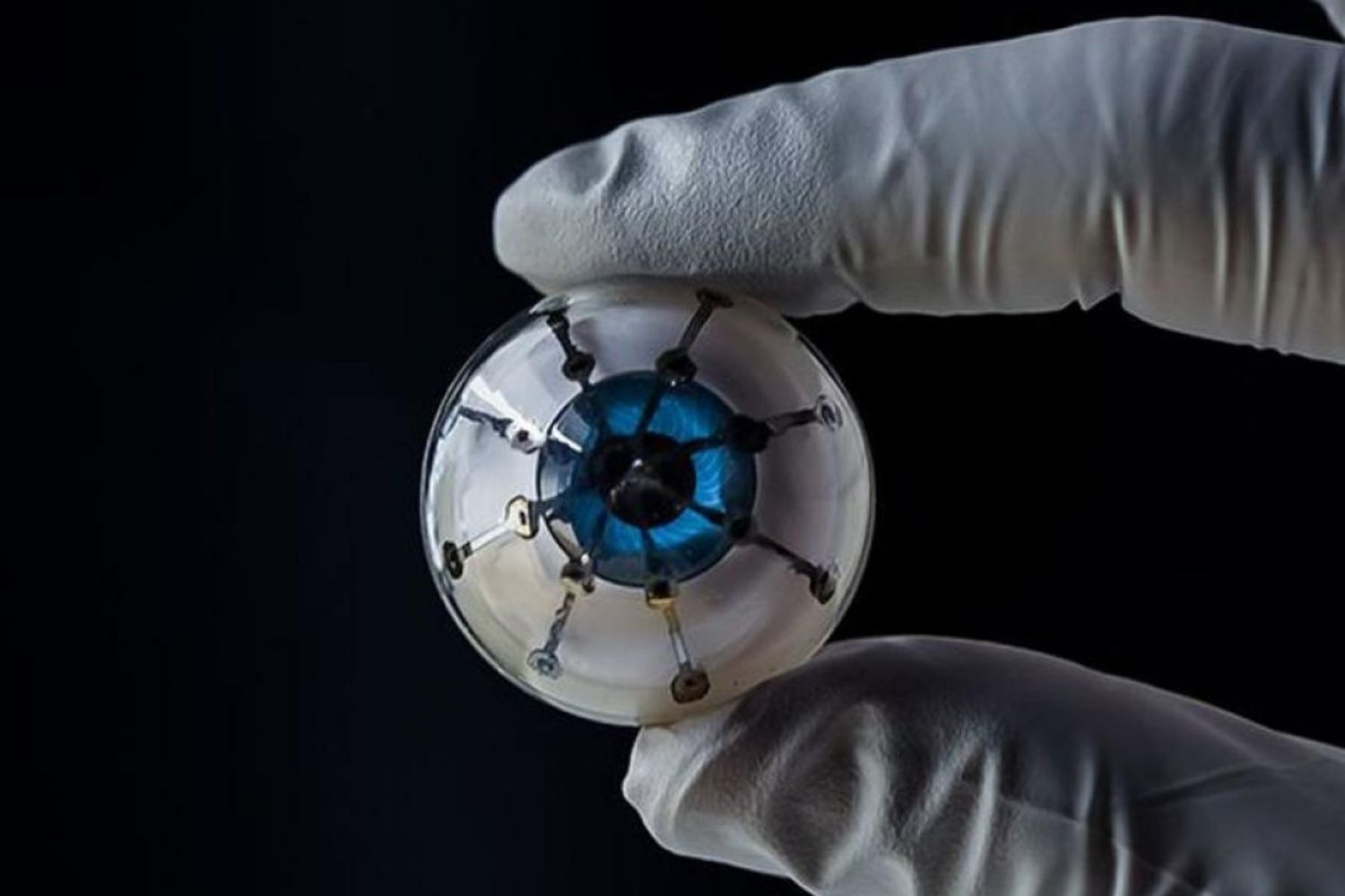 Cientistas imprimiram um olho em 3D que já faz algo que o olho humano não consegue