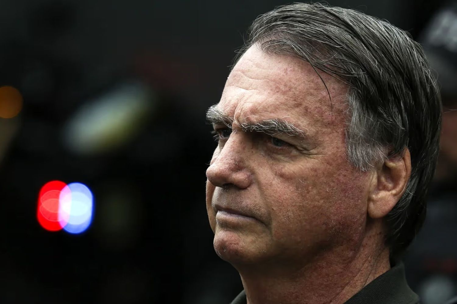 STF autoriza prisão domiciliar para Bolsonaro após internação por pneumonia