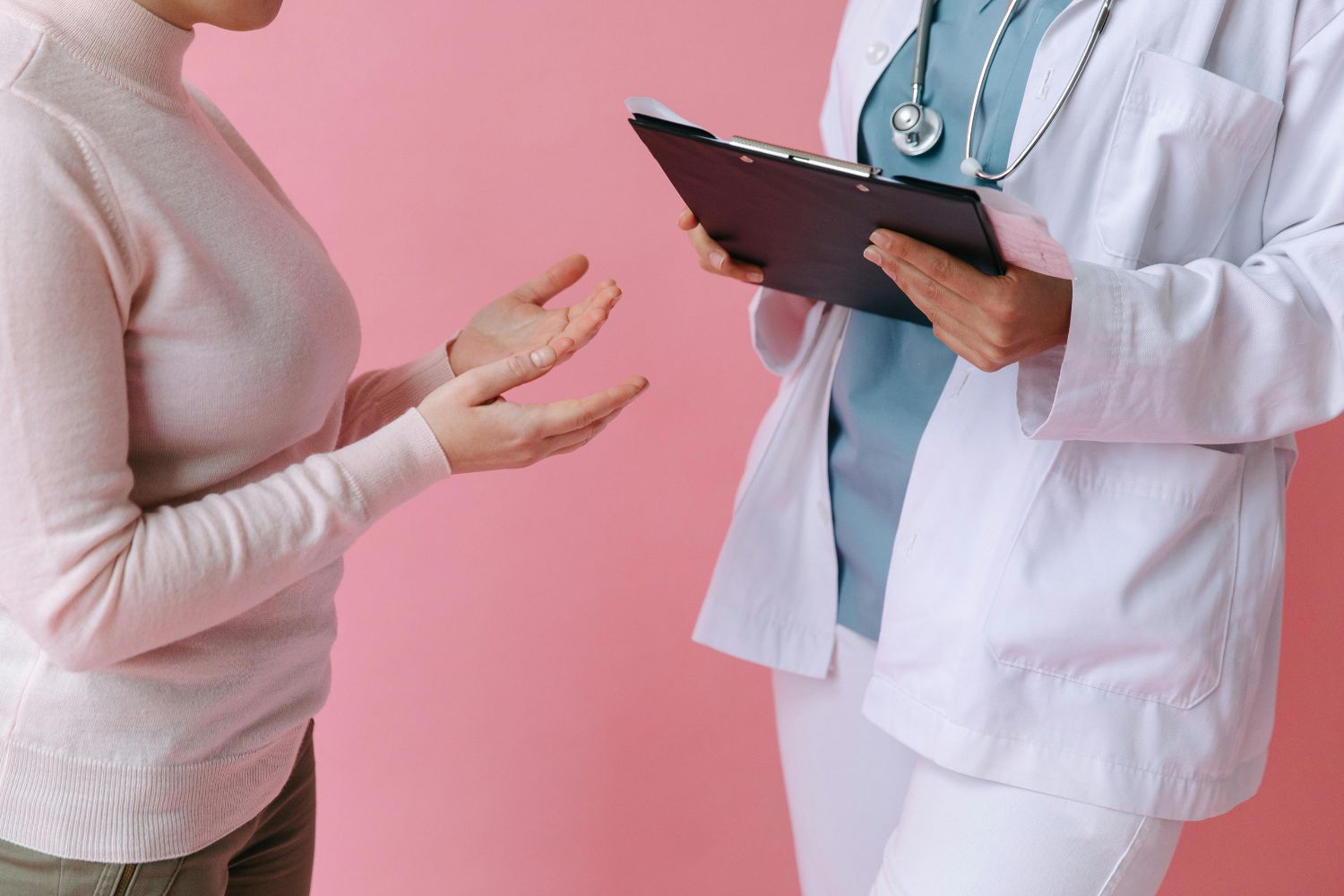 Ela perdeu 30 cm de altura — e o diagnóstico por trás disso surpreendeu até médicos
