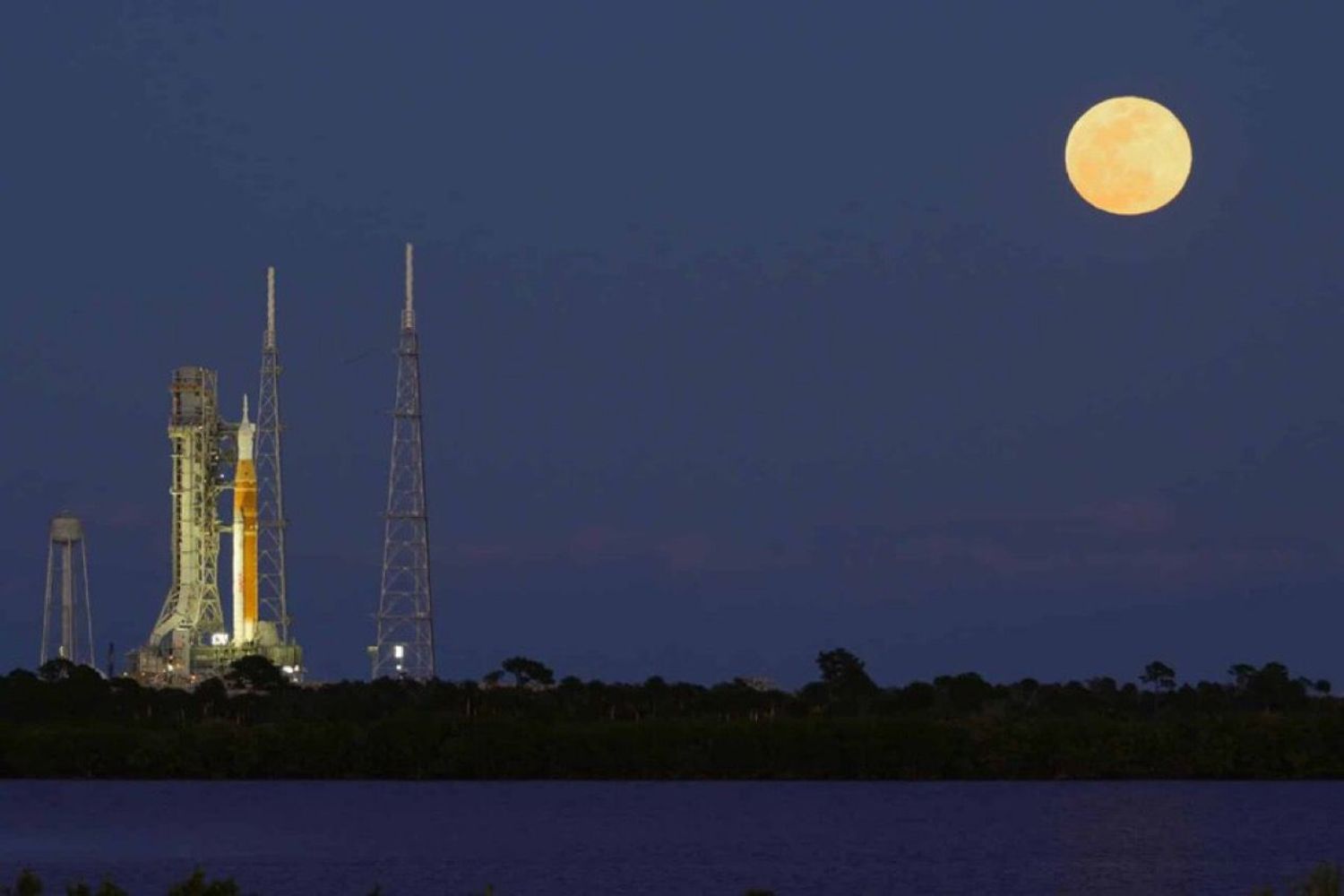NASA decide focar na Lua e anuncia plano para base habitável permanente