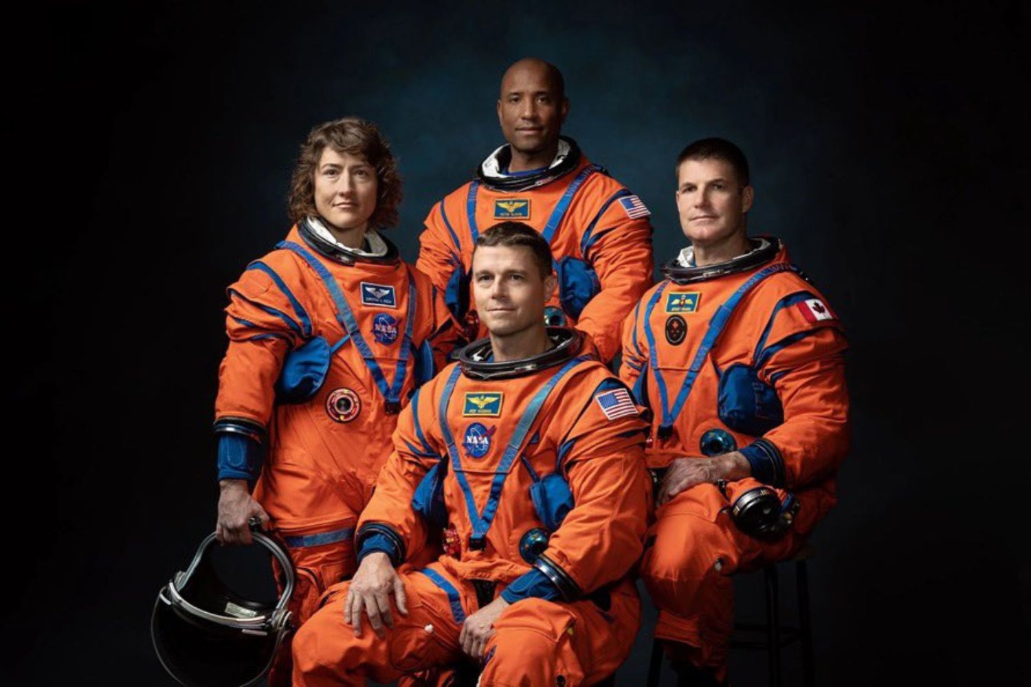 O verdadeiro motivo por trás dos trajes laranja dos astronautas da missão Artemis II