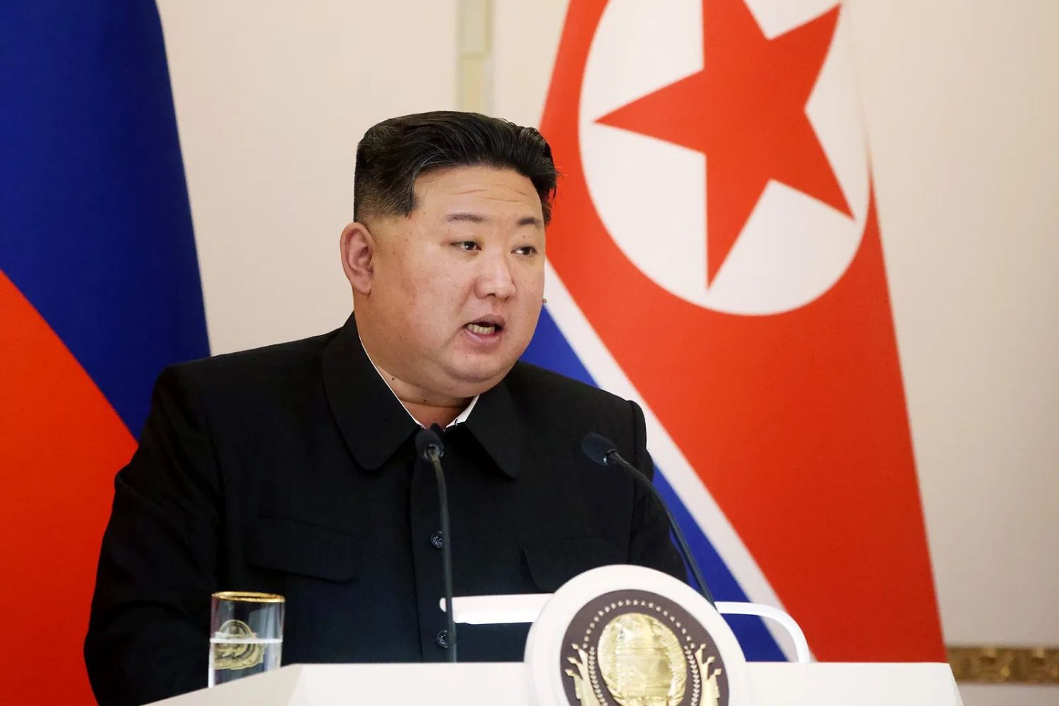 Um relato extremo vindo da Coreia do Norte afirma que Kim Jong-un usou um estranho método de execução: um tanque com piranhas